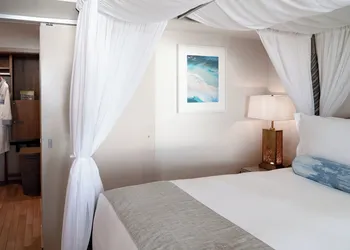 Espacio The Jewel Of Waikiki hotel thumbnail 4