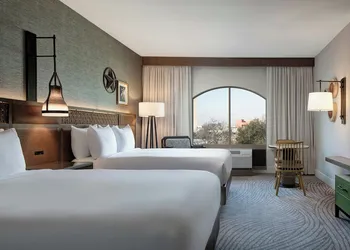 Sol Cypress San Antonio; Marriott Tribute Portfolio hotel thumbnail 6