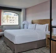 Hotel Zessa Orange County Airport, a DoubleTree by Hilton hotel detail image 3