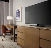 Hotel Zessa Orange County Airport, a DoubleTree by Hilton hotel detail image 4