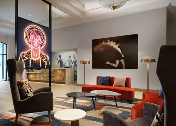 Hotel Zessa Orange County Airport, a DoubleTree by Hilton hotel thumbnail 2
