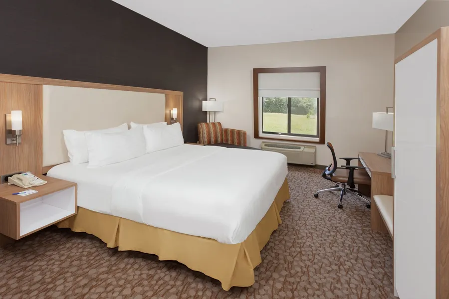 Holiday Inn Express Hotel & Suites Dayton West - Brookville by IHG hotel detail image 2
