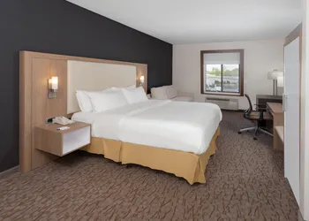 Holiday Inn Express Hotel & Suites Dayton West - Brookville by IHG hotel thumbnail 3