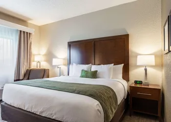 Comfort Inn South Tulsa - Woodland Hills hotel thumbnail 7