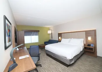 Holiday Inn Express Naperville by IHG hotel thumbnail 6