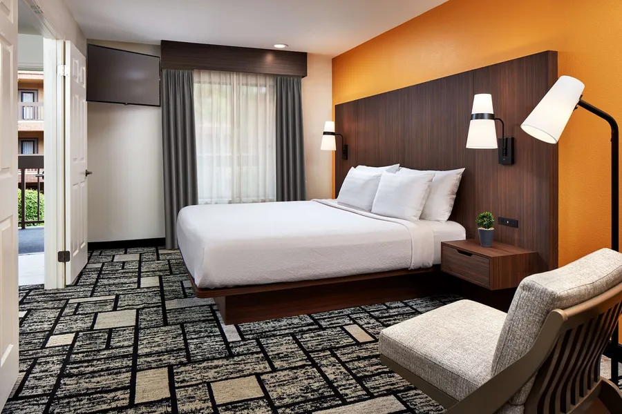 Best Western Plus Meridian Inn & Suites, Anaheim-Orange hotel detail image 6