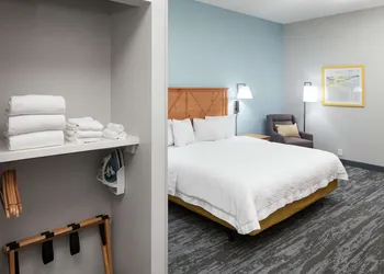 Hampton Inn Austin NW near The Domain hotel thumbnail 4
