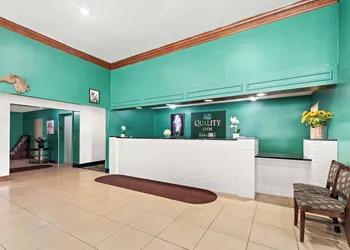 Quality Inn Dry Ridge hotel thumbnail 3