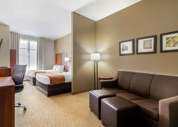 Comfort Suites Pflugerville - Austin North hotel thumbnail 5