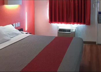 Motel 6 North Richland Hills, TX hotel thumbnail 3