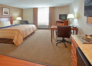 Candlewood Suites Elgin by IHG hotel thumbnail 5