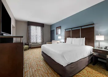 Best Western Plus Bradenton Gateway Hotel hotel thumbnail 8