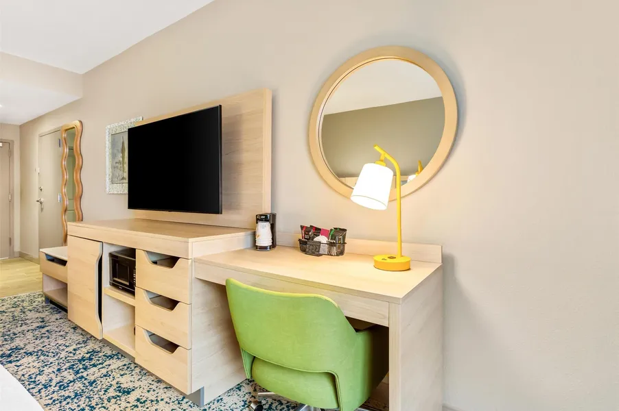 Hampton Inn & Suites St. Petersburg/Downtown hotel detail image 6