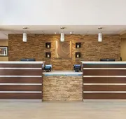 Comfort Suites Northside Hospital Gwinnett hotel detail image 4