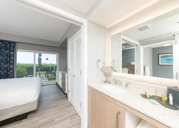 DoubleTree Suites by Hilton Melbourne Beach Oceanfront hotel thumbnail 4