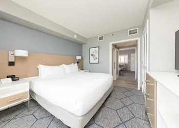 DoubleTree Suites by Hilton Melbourne Beach Oceanfront hotel thumbnail 5