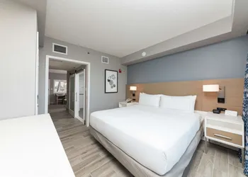 DoubleTree Suites by Hilton Melbourne Beach Oceanfront hotel thumbnail 6
