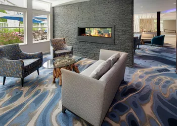 Doubletree by Hilton Cape Cod - Hyannis hotel thumbnail 2