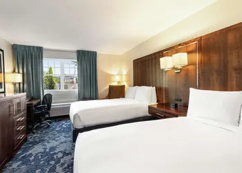 Doubletree by Hilton Cape Cod - Hyannis hotel thumbnail 6