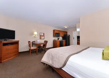 Candlewood Suites Elmira Horseheads by IHG hotel thumbnail 4