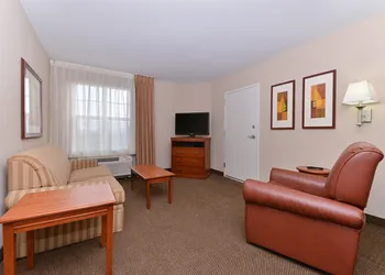 Candlewood Suites Elmira Horseheads by IHG hotel thumbnail 5