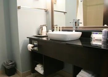 Holiday Inn Express and Suites Corpus Christi North by IHG hotel thumbnail 6
