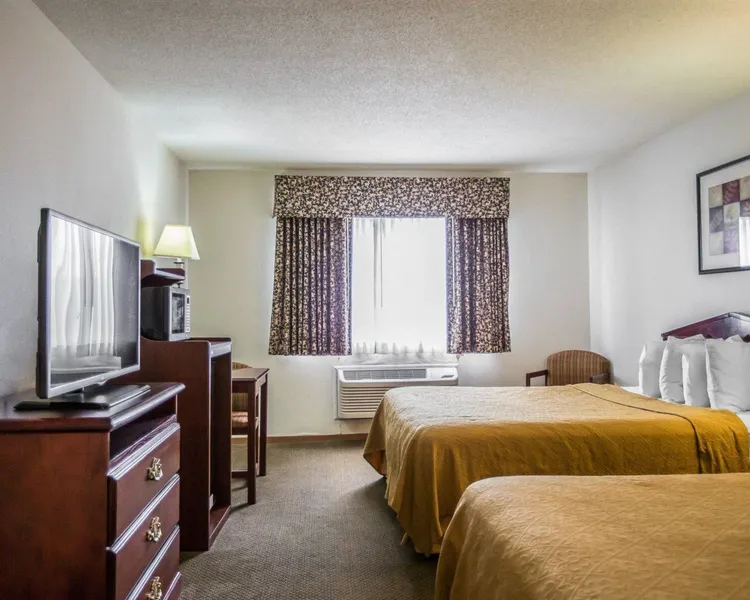 Quality Inn Peru near Starved Rock State Park hotel detail image 6