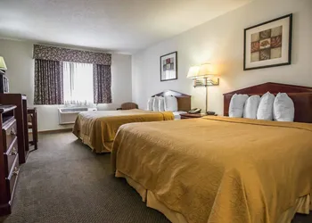 Quality Inn Peru near Starved Rock State Park hotel thumbnail 7