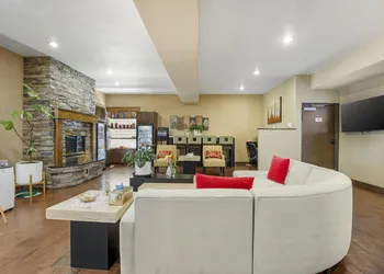 Best Western Plus Prairie Inn hotel thumbnail 3