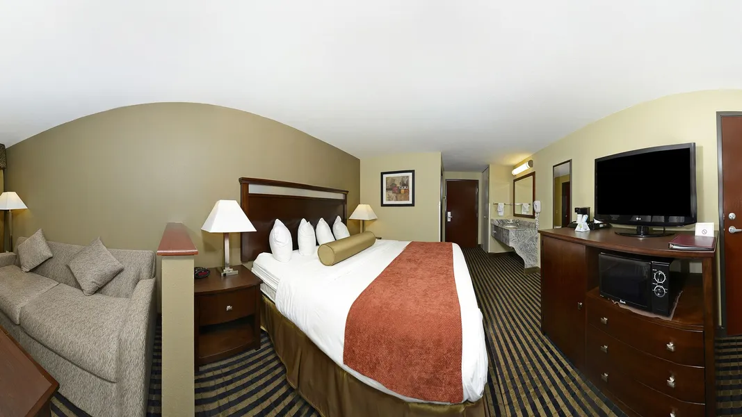 Best Western Plus Prairie Inn hotel detail image 6