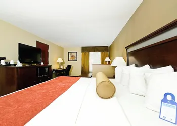 Best Western Plus Prairie Inn hotel thumbnail 8