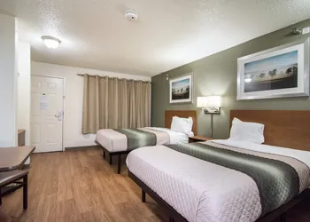 Suburban Studios Durham-Raleigh hotel thumbnail 4