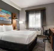 La Quinta Inn & Suites by Wyndham Salem OR hotel detail image 3