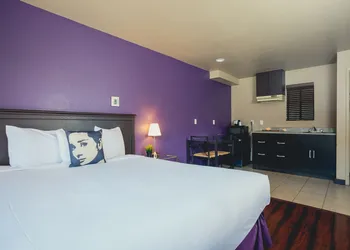 Alura Inn hotel thumbnail 3