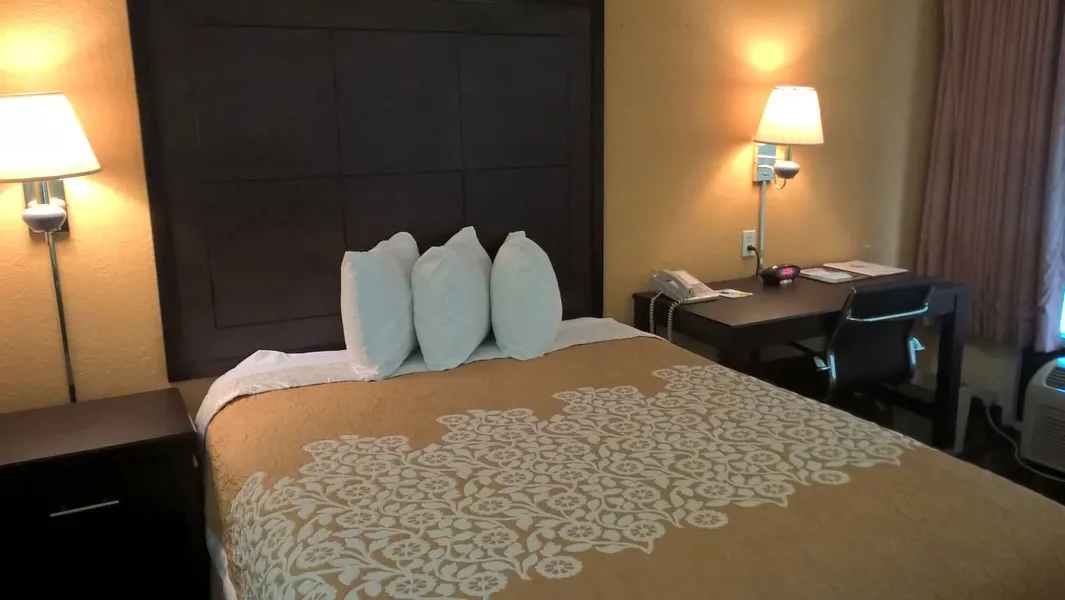 Days Inn & Suites by Wyndham Port Richey hotel detail image 6