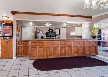 Econo Lodge Jasper hotel thumbnail 3