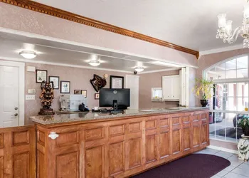 Econo Lodge Jasper hotel thumbnail 4