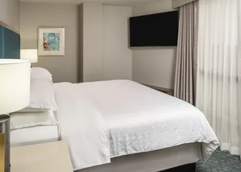 Sheraton Dallas Hotel by the Galleria hotel thumbnail 4