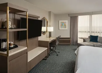 Sheraton Dallas Hotel by the Galleria hotel thumbnail 6