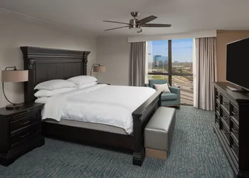 Sheraton Dallas Hotel by the Galleria hotel thumbnail 8