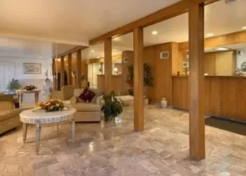 Merced Inn and Suites hotel thumbnail 2