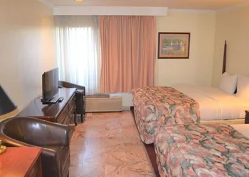 Merced Inn and Suites hotel thumbnail 7