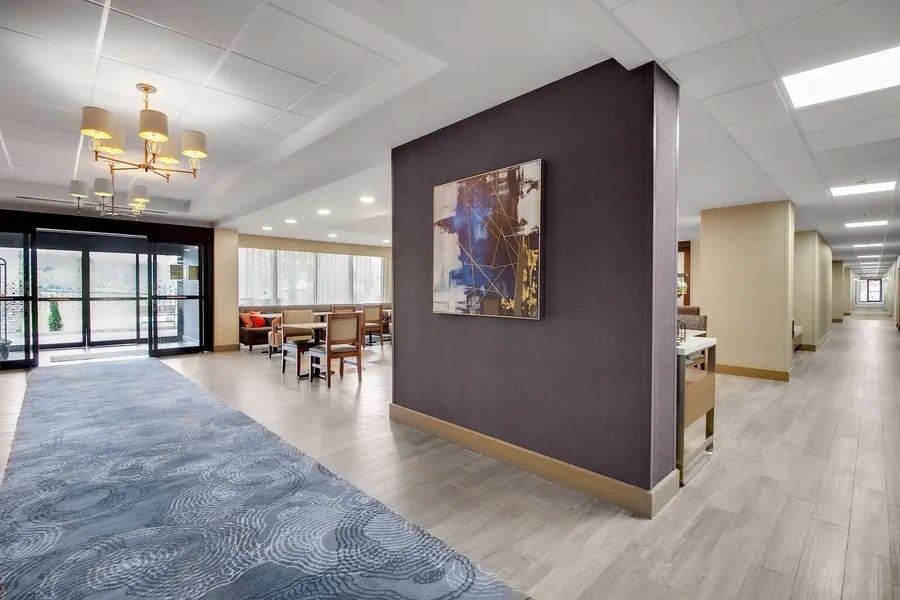 Hampton Inn Birmingham-Colonnade 280 hotel detail image 6