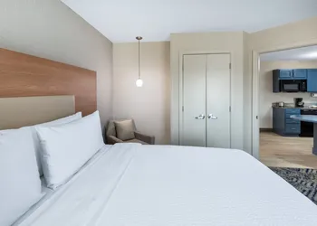 Candlewood Suites Chesapeake by IHG hotel thumbnail 6