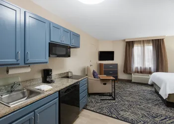 Candlewood Suites Chesapeake by IHG hotel thumbnail 7