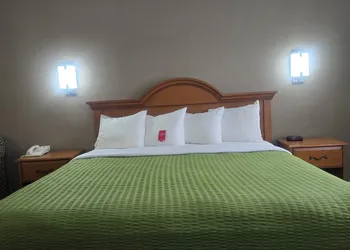 Econo Lodge Villa Rica hotel thumbnail 7