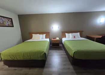 Econo Lodge Villa Rica hotel thumbnail 8