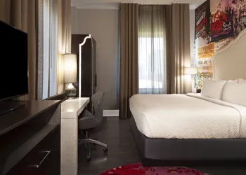 Hotel Indigo Atlanta Midtown by IHG hotel thumbnail 3