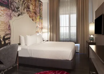 Hotel Indigo Atlanta Midtown by IHG hotel thumbnail 5
