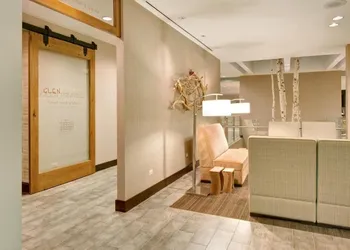 Crowne Plaza Lombard Downers Grove by IHG hotel thumbnail 3